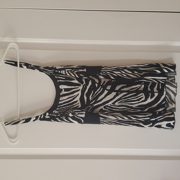 Sheer Zebra Top NWT - Picture 2 of 3